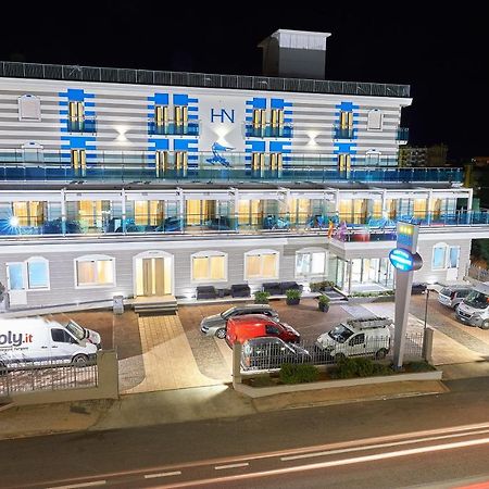 Hotel Niagara 카탄차로 외부 사진