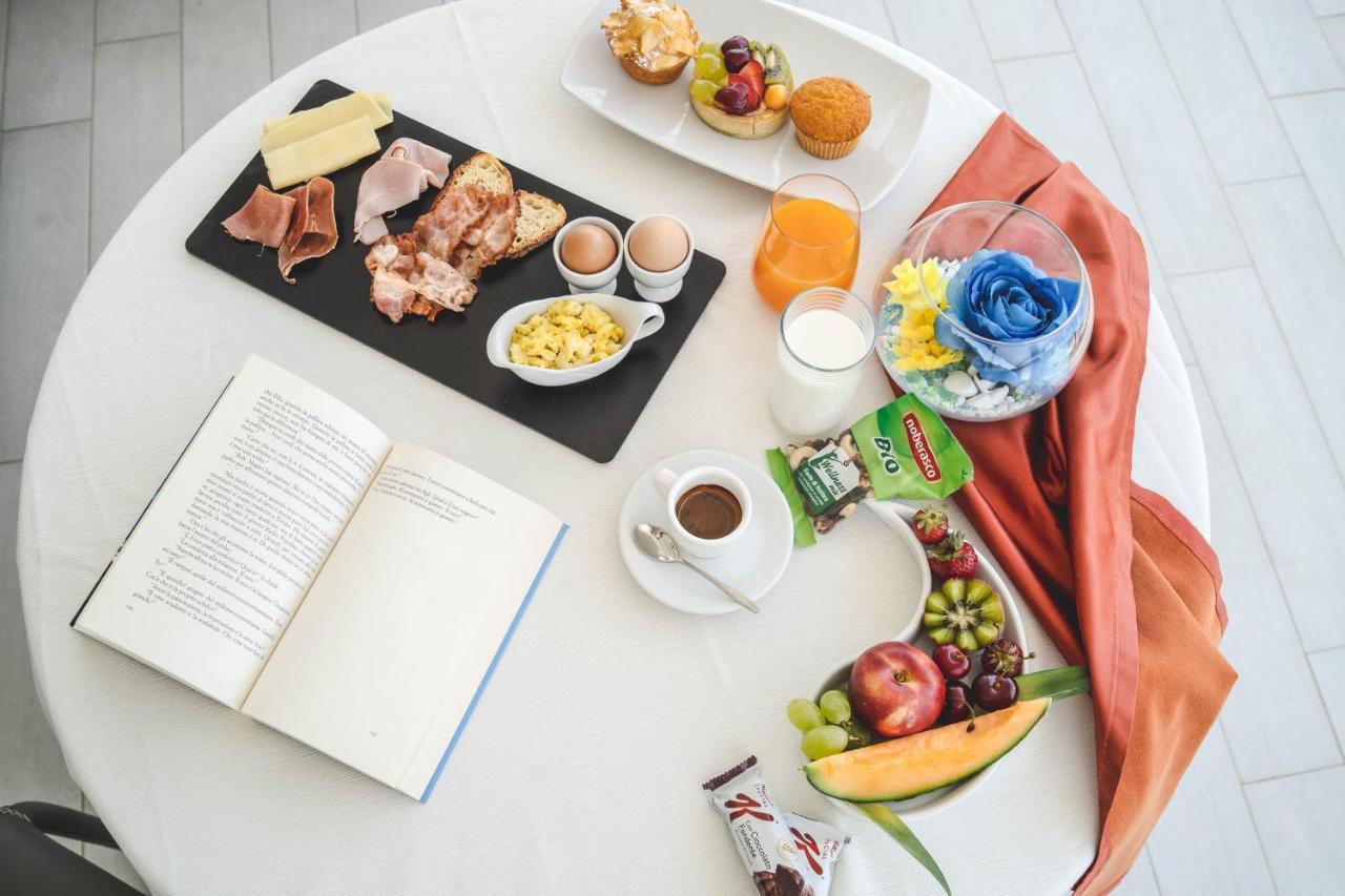 Hotel Niagara 카탄차로 외부 사진