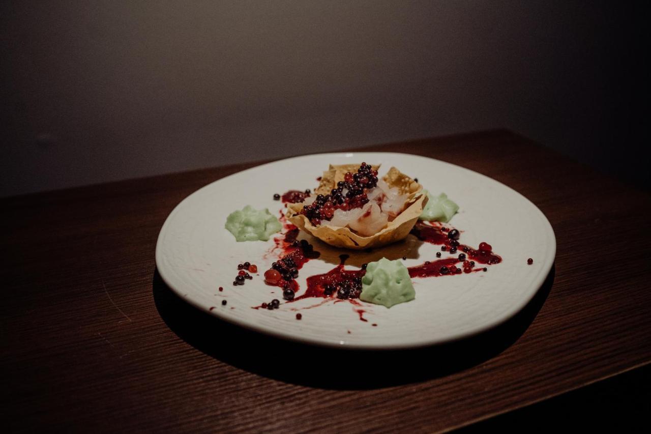 Hotel Niagara 카탄차로 외부 사진