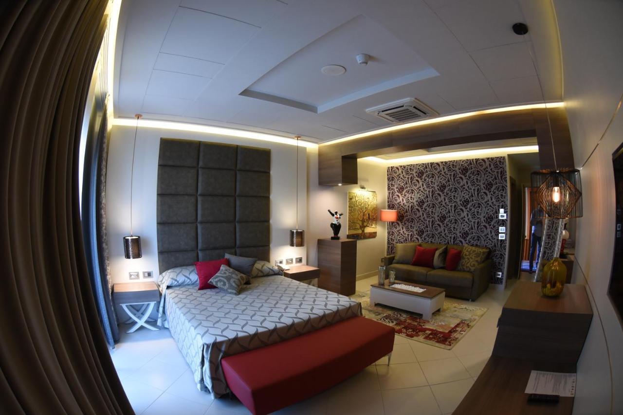 Hotel Niagara 카탄차로 외부 사진