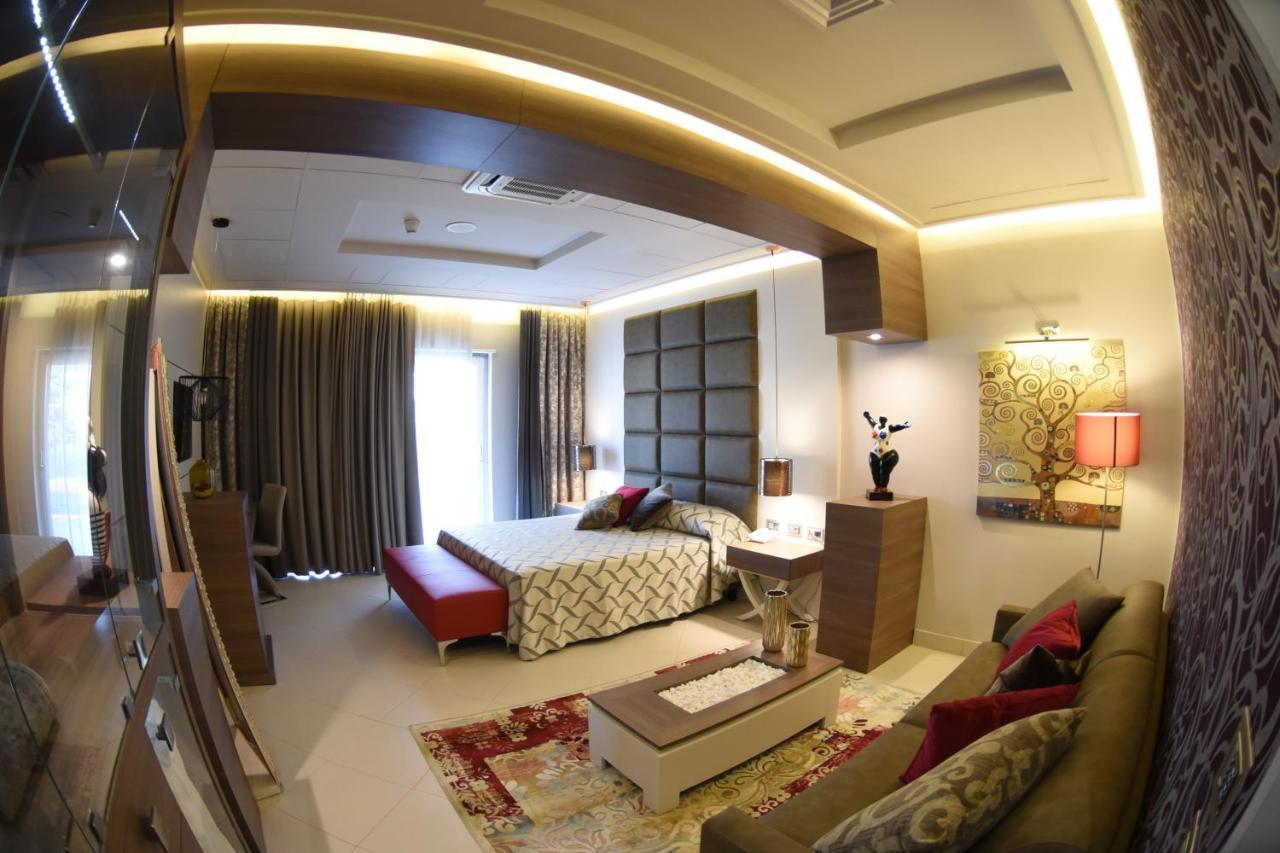 Hotel Niagara 카탄차로 외부 사진