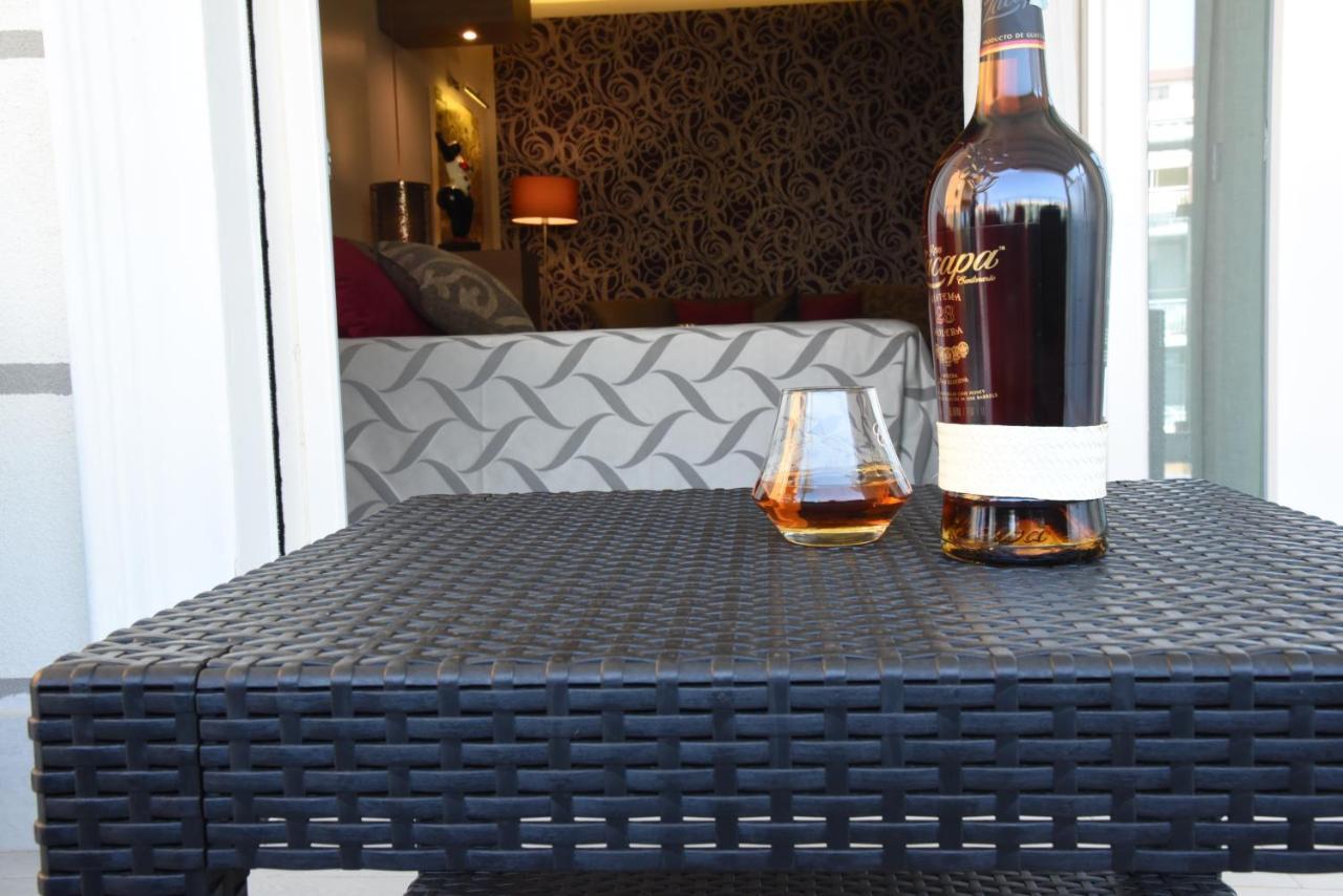 Hotel Niagara 카탄차로 외부 사진